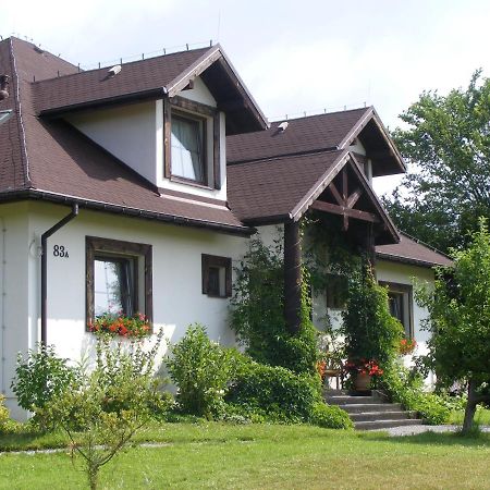 Dworek Lachowicze Grzegorzewice المظهر الخارجي الصورة